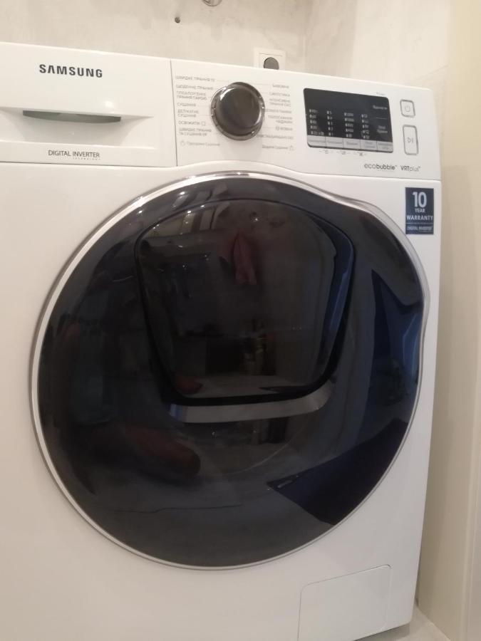 Lux Apartment, Near Metro Vasylkivska 基輔 外观 照片